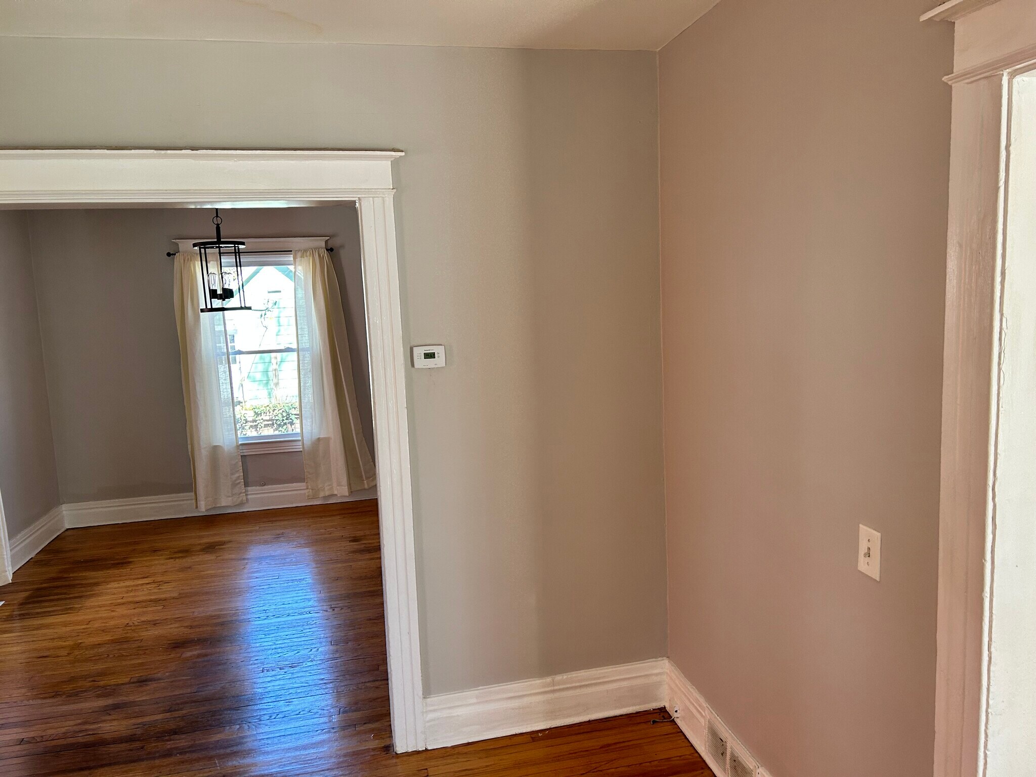 Building Photo - 16 Goebel Place