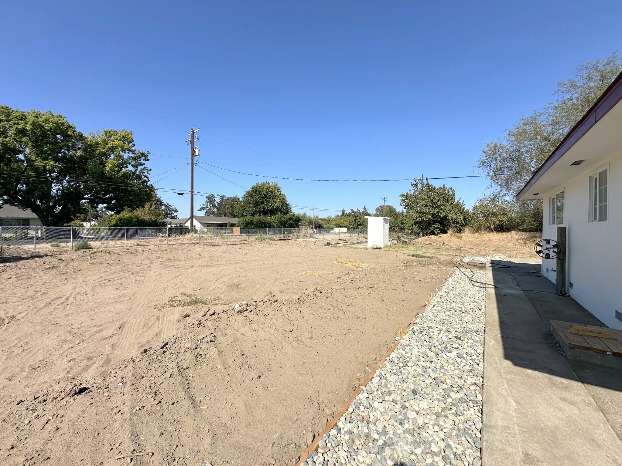 Building Photo - 15050 Cottage Ave