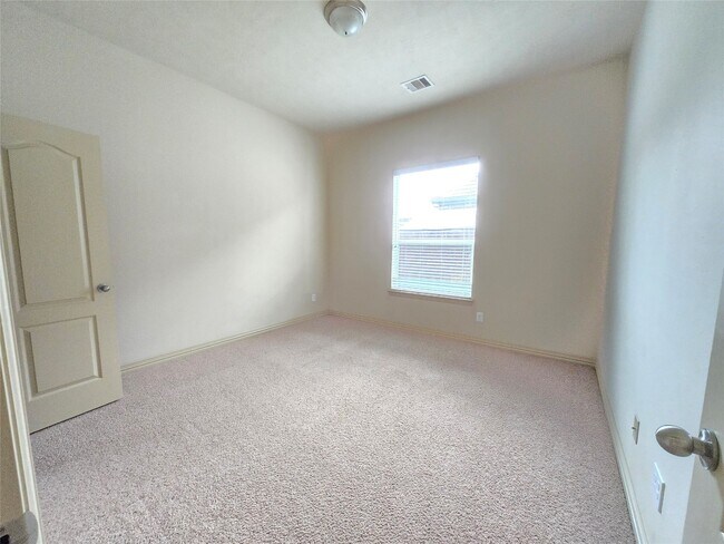 Building Photo - 24923 Florina Ranch Dr