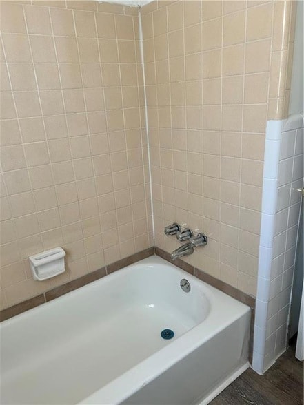 Building Photo - 259 Palms Ln SW