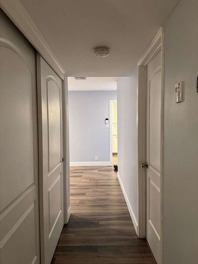 Building Photo - 3 bedroom home in Downtown Phoenix