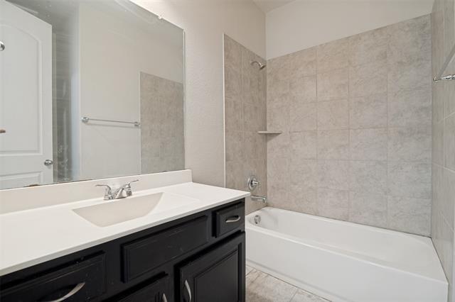Building Photo - 2802 Merlot Cir