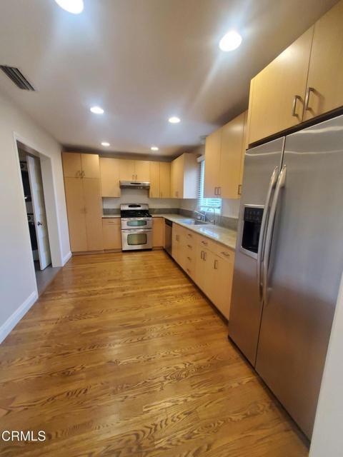 Building Photo - 1206 Drown Ave