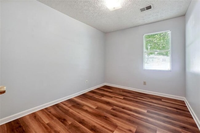 Building Photo - 3107 Del Monico Dr