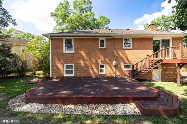 Building Photo - 5002 Talbois Pl