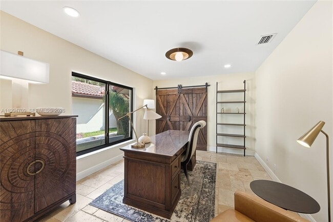 Building Photo - 21944 Town Pl Dr