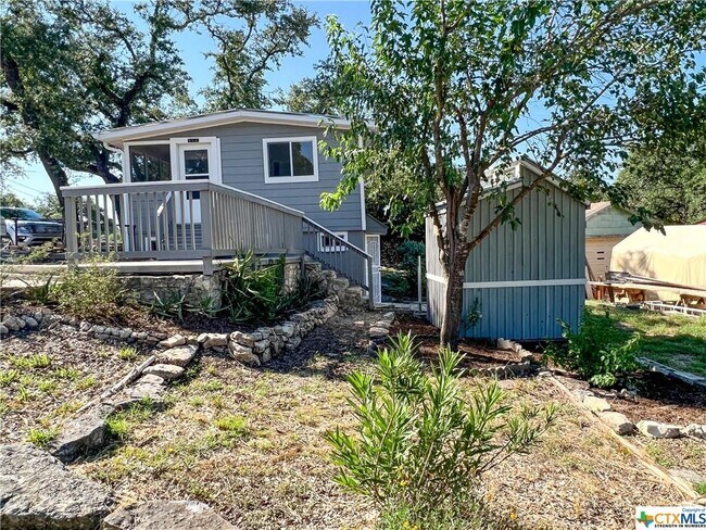 Building Photo - 668 Creekside Dr