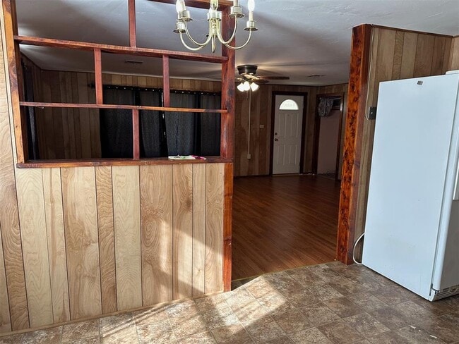 Building Photo - 1424 S Academy Rd