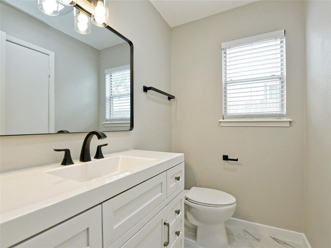 Building Photo - 5255 Meadow Creek Dr