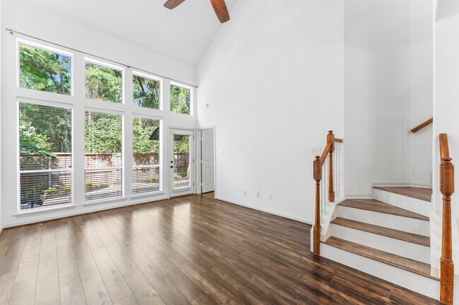 Building Photo - 31 W Greenhill Terrace Pl