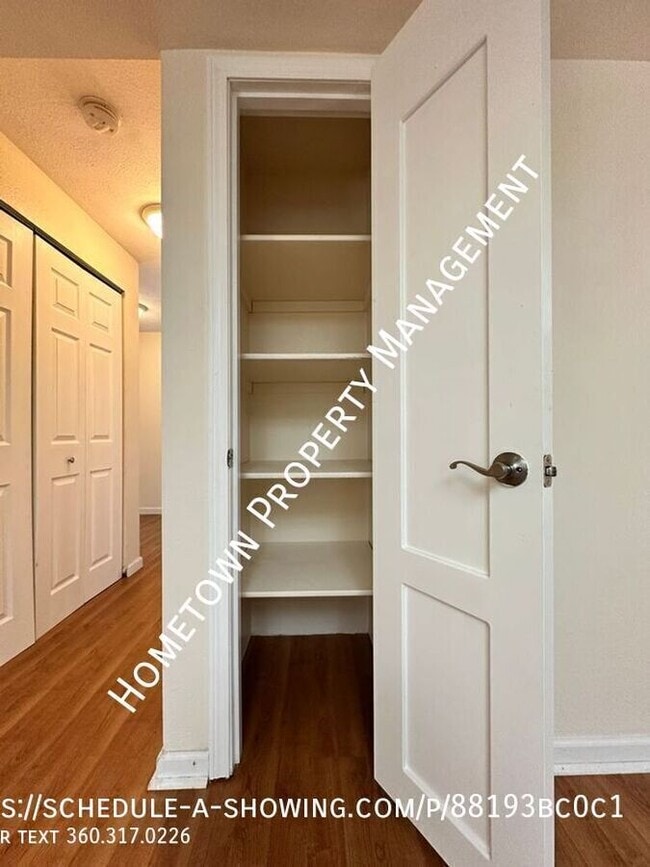 Building Photo - 2503 Conger Ct NW