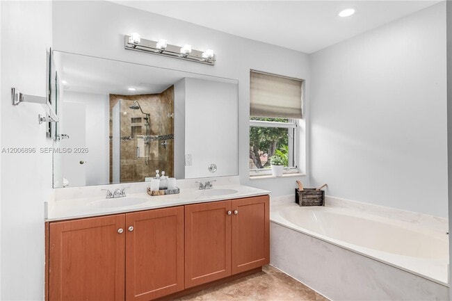 Building Photo - 14972 SW 50th Ct