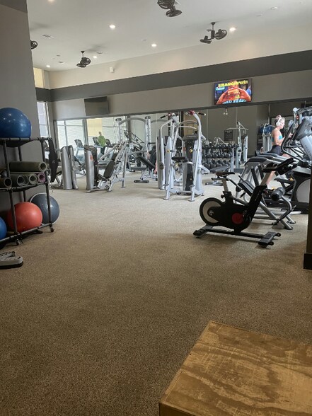 Building Photo - 3550 W 38th Ave