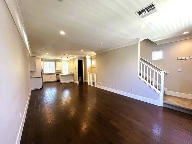 Building Photo - 2625 Nicasio Ln