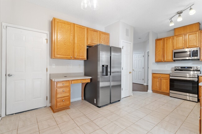 Building Photo - 1 Edgebrook Cir