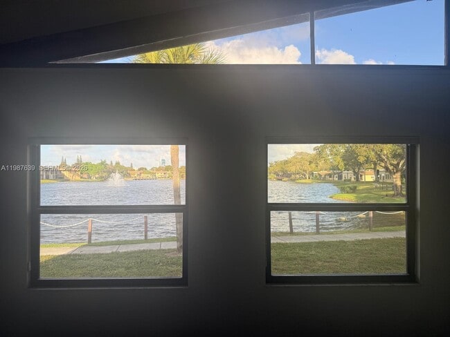 Building Photo - 516 Briarwood Cir