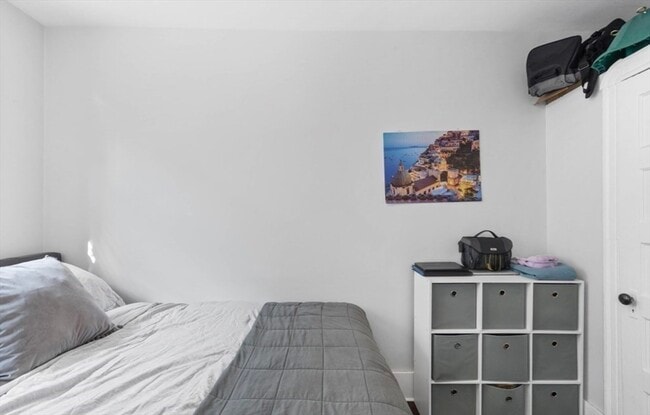 Building Photo - 73 Revere St