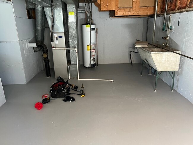 Building Photo - 385 Dover Ln