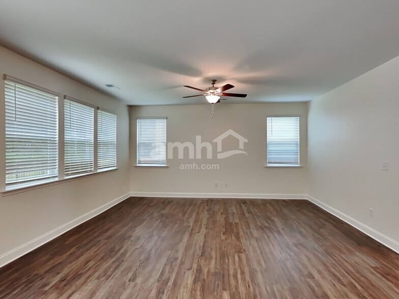 Building Photo - 7409 Garrett Ct