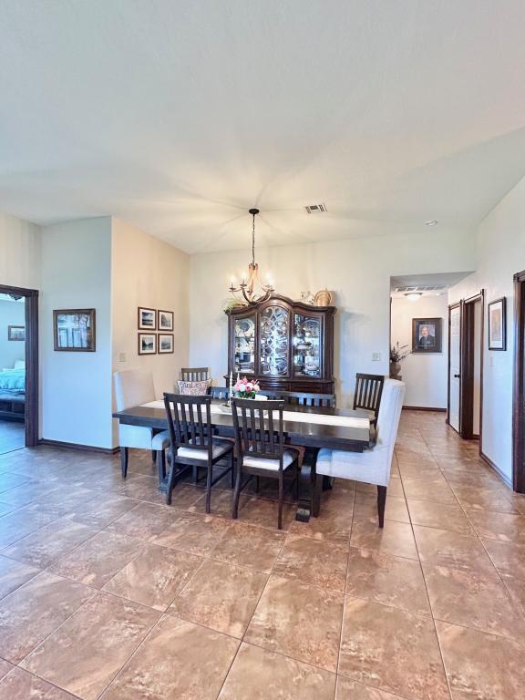Building Photo - 8470 SW Sun Valley Dr