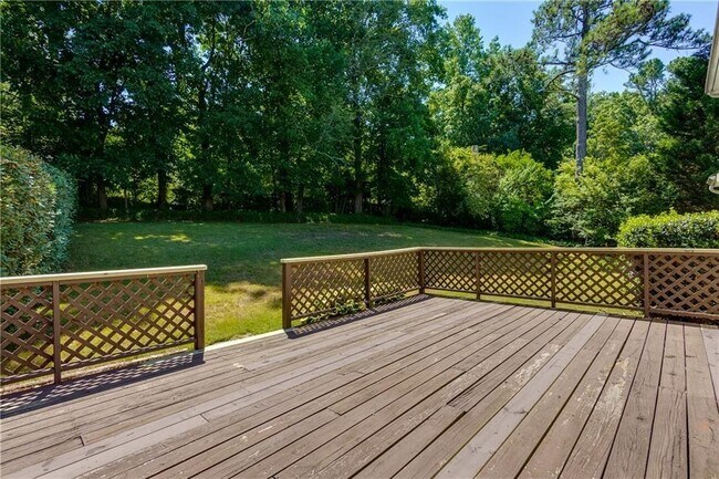 Building Photo - 2890 Carrollton Ct