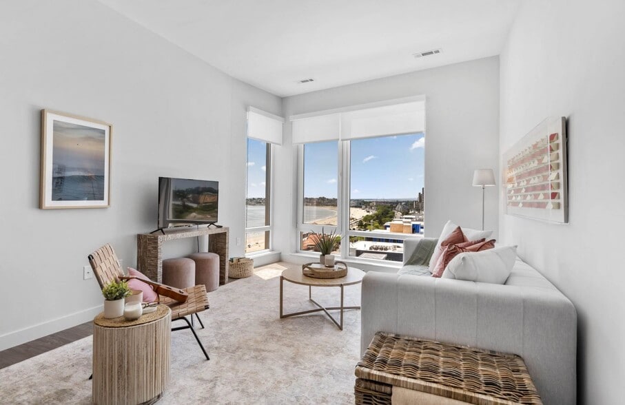 Building Photo - The Robinson