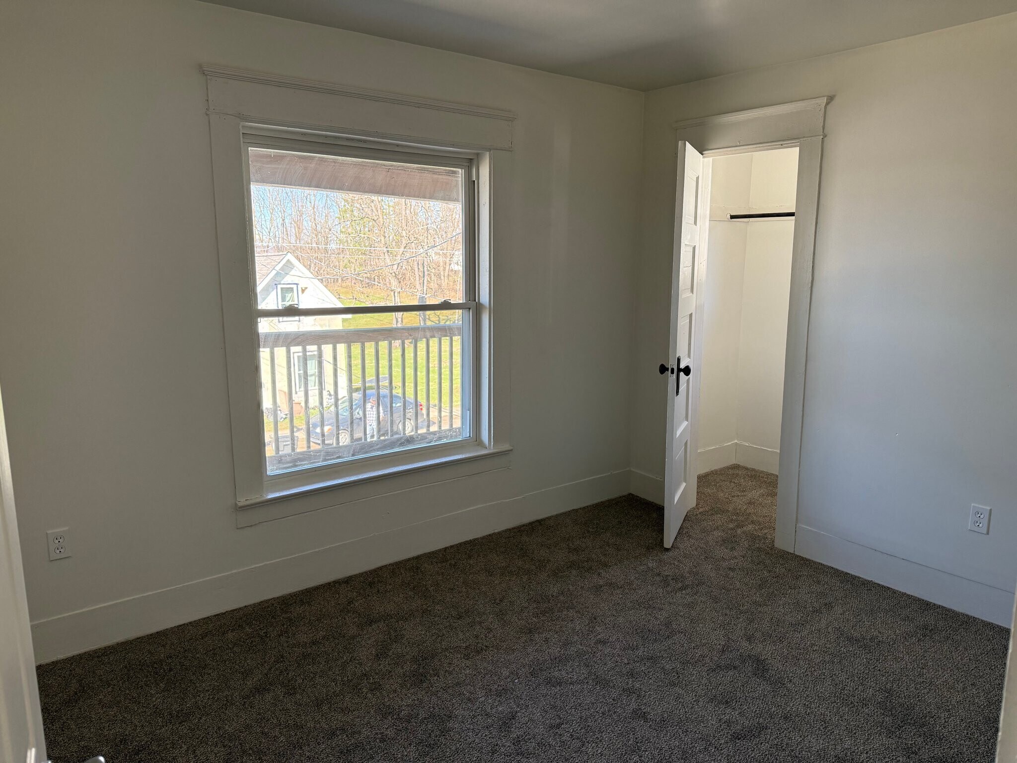 Building Photo - 100 Brook St