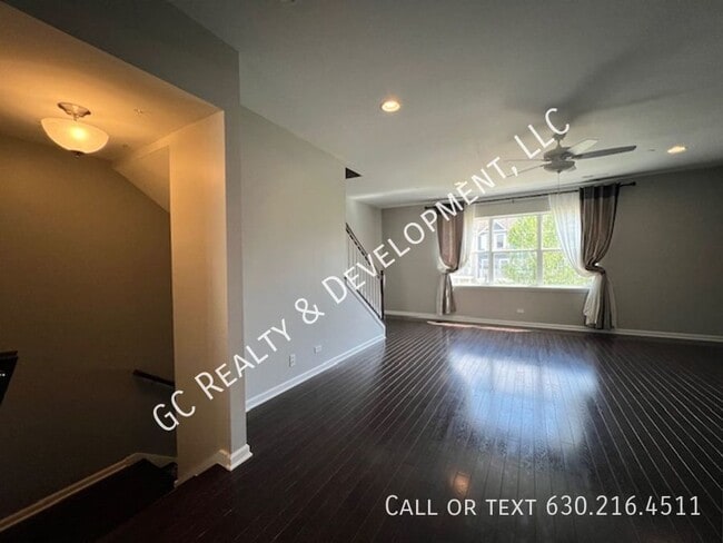 Building Photo - 54 Lakeview Pl