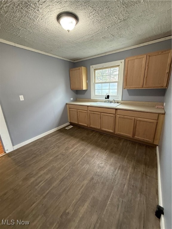 Building Photo - 714 Chester St