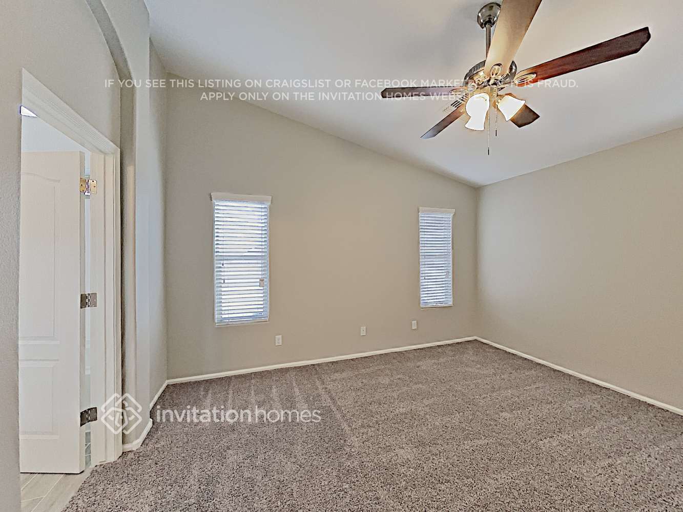 Building Photo - 16097 W Kendall St