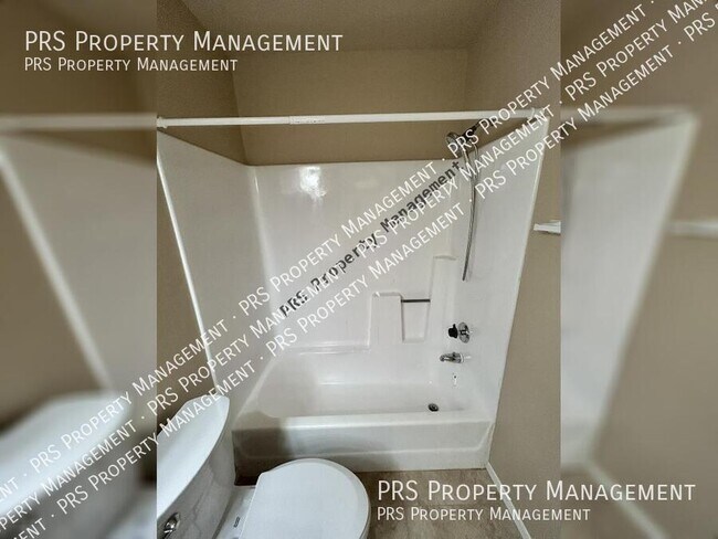 Building Photo - 551 S Lesueur-Unit 1