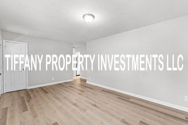 Building Photo - 317 Amon Ln