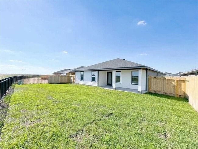 Building Photo - 28935 Yulee Mill Dr