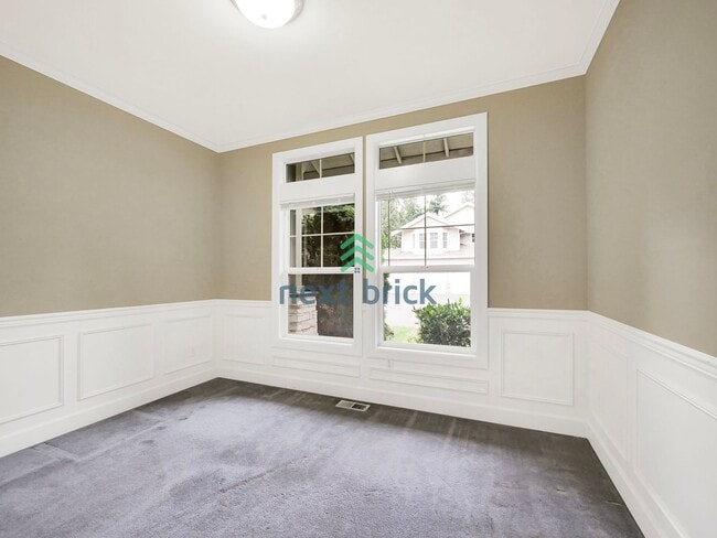 Building Photo - 4 Bed 2.5 Bath Single Family for Rent!