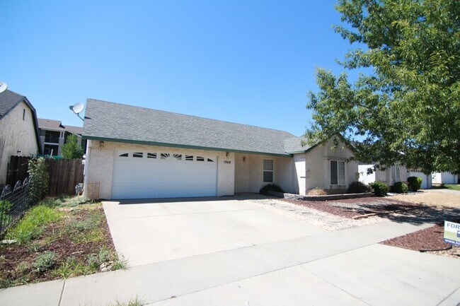 Primary Photo - Beautiful Chico Home Near Baroni Park