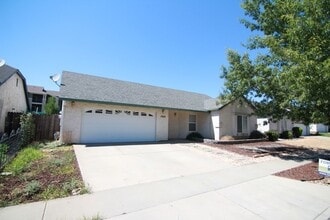 Building Photo - Beautiful Chico Home Near Baroni Park