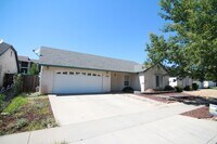 Building Photo - Beautiful Chico Home Near Baroni Park