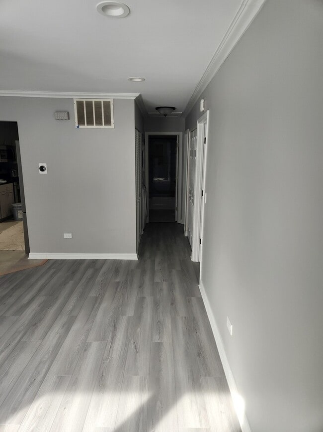 Building Photo - 1020 Brunswick Harbor