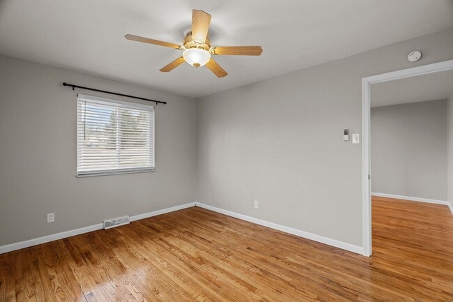 Building Photo - Stunning Brick Duplex with private partially finished basement in Kirkwood