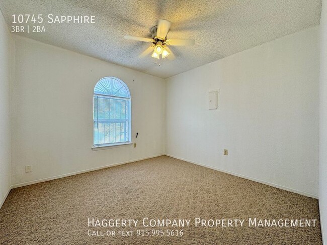 Building Photo - 10745 Sapphire-