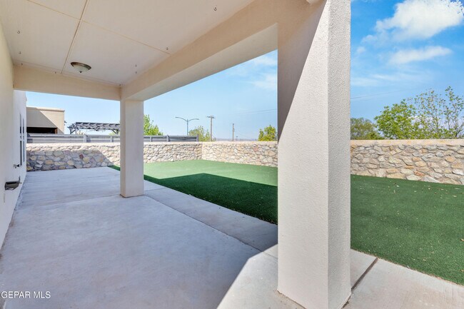 Building Photo - 3728 Loma Jacinto