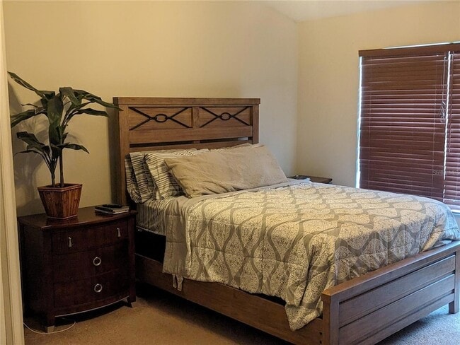 Building Photo - 10005 Tranquility Way