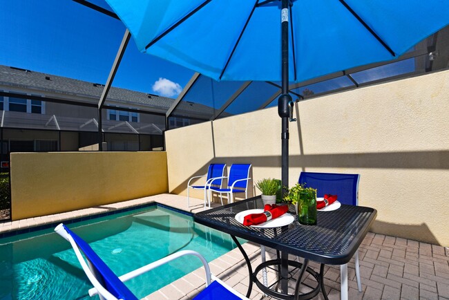 private splash pool - 7663 Sir Kaufmann Ct