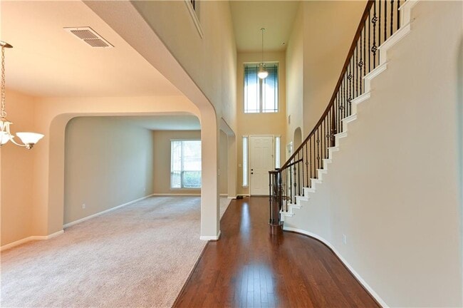 Building Photo - 100 Lake Mineral Wells Dr