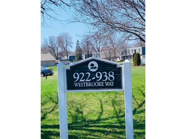 Building Photo - 932 Westbrooke Way