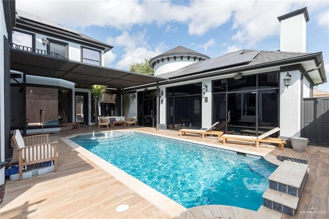 Building Photo - 25 Ebony Ave