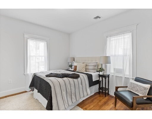 Building Photo - 50 Lithgow St