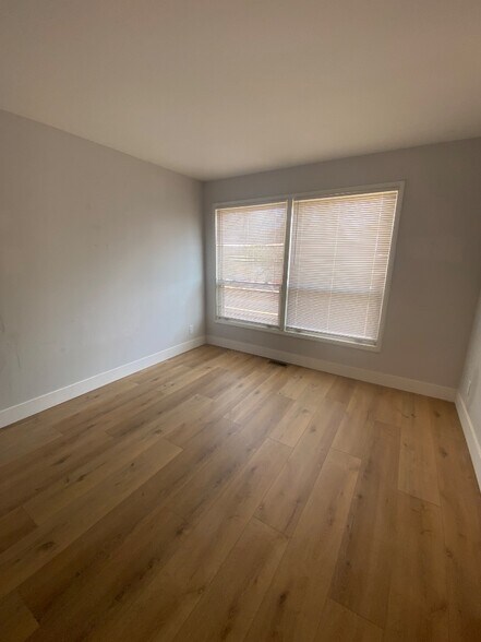 Building Photo - 3741E Morganford