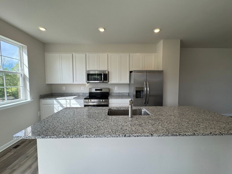 Building Photo - 57 Gray Silver Rd