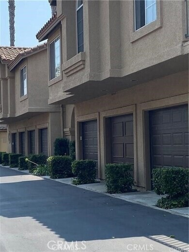 Building Photo - 14 Hillgate Pl